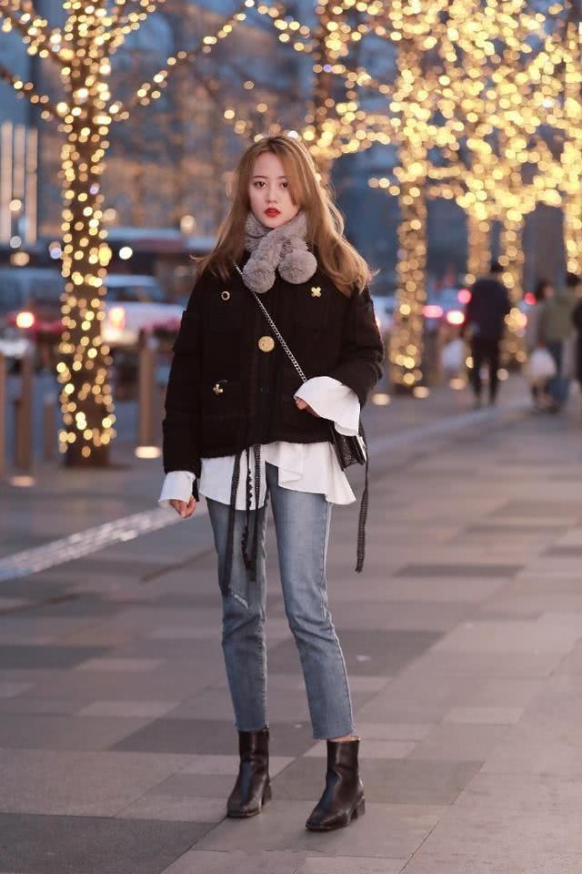 {易七娛樂}(皮裤美女穿搭)